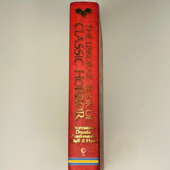 The Hardcover Usborne Book of Classic Horror - Picture 4 of 4